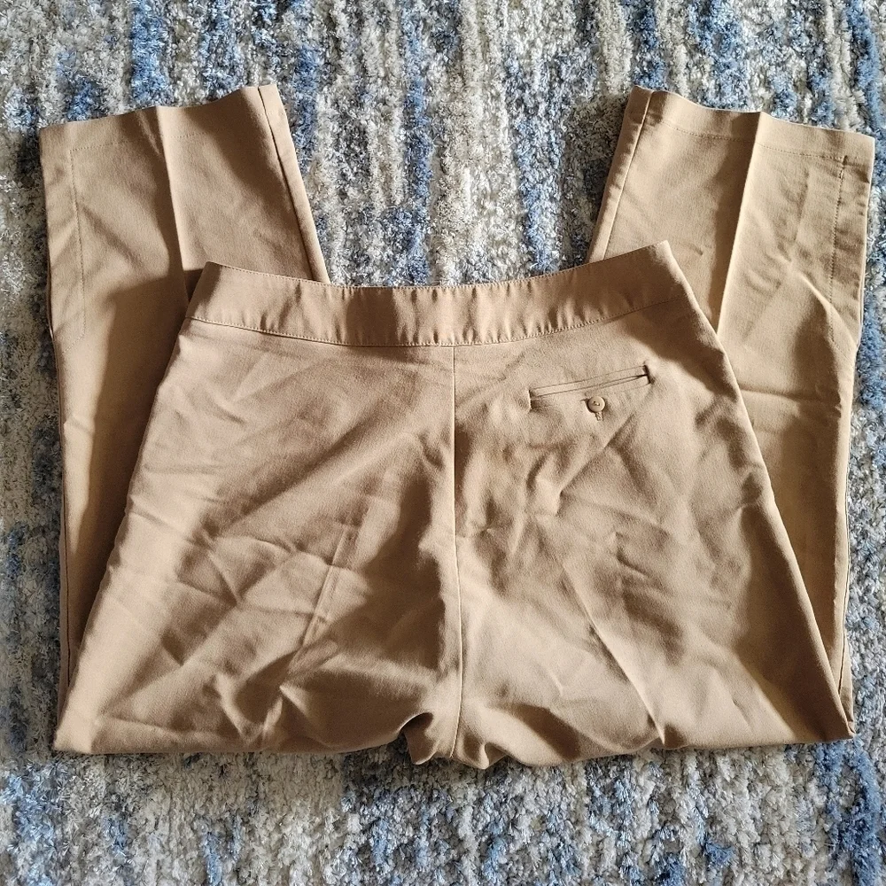 Fibers Size 10 Capris Stretch